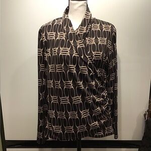 PRIMA BELLA Chic Black and Cream Geometric Blouse